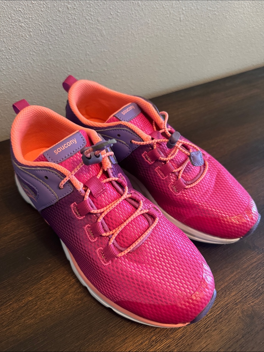Saucony Kids Pink and Purple Mesh Athletic Sneakers